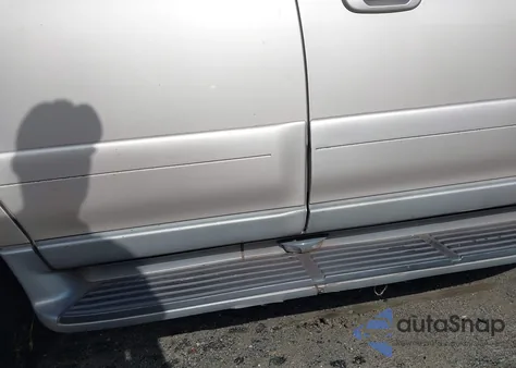 2000 Lincoln Navigator from USA, damaged, VIN 5LMEU27A4YLJ23680